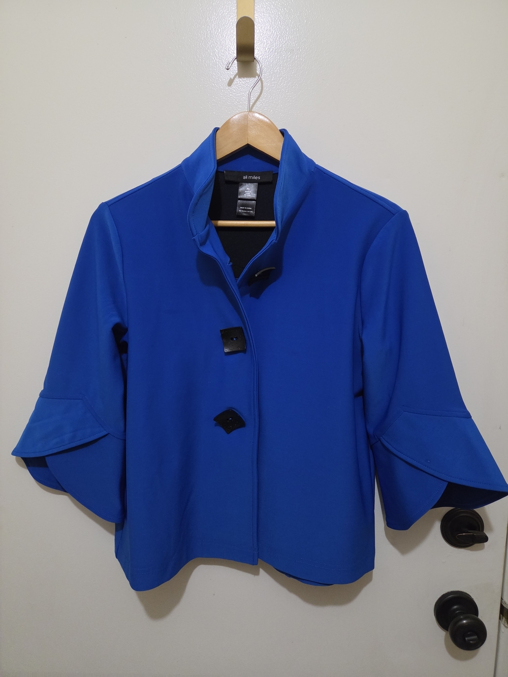 Ali Miles Cobalt Blue Cropped Blazer with Statement Buttons